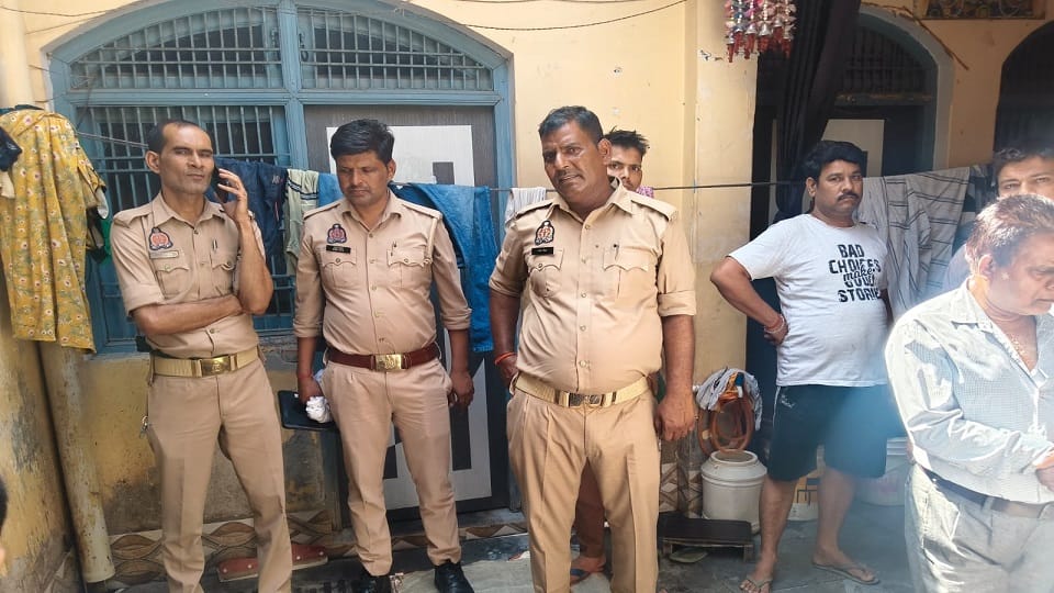 Woman Dies by Suicide Amid Domestic Discord in Kasganj; Two Young Sons Left Devastated