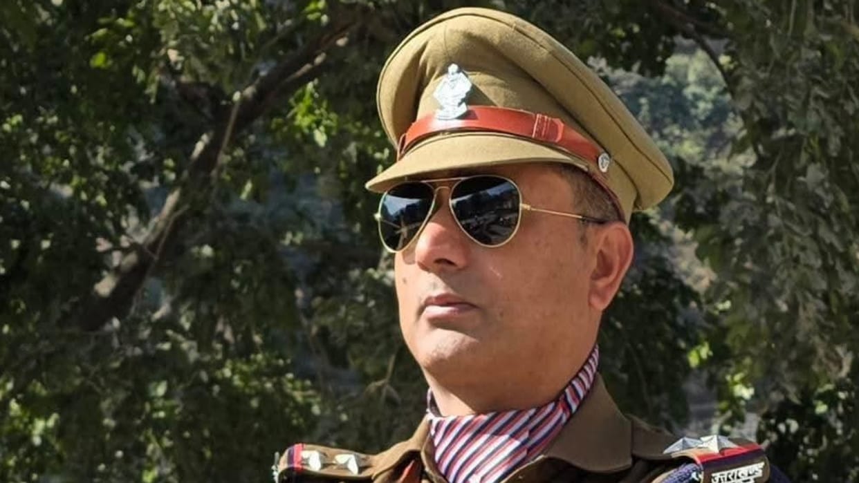 Police vehicle falls into gorge in Rishikesh police post in-charge dies Uttarakhand news