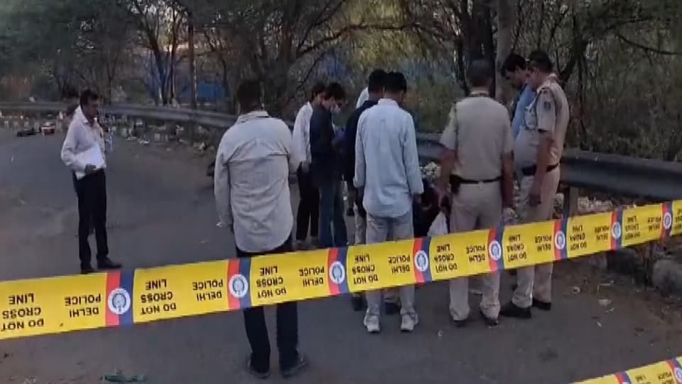 Third prime accused arrested in murder case after encounter near Khajuri Khas Signature Bridge