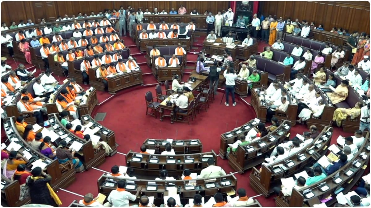 West Bengal: बंगाल विधानसभा में पीएसी अध्यक्ष पद को लेकर होगा शक्ति प्रदर्शन, टीएमसी के दोनों गुट आमने-सामने