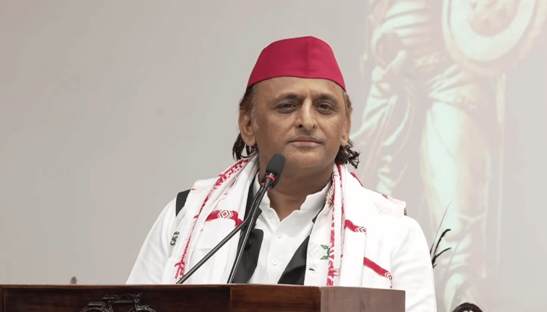 Akhilesh Yadav said that stealing offerings from the Ram Mandir is a grave sin.