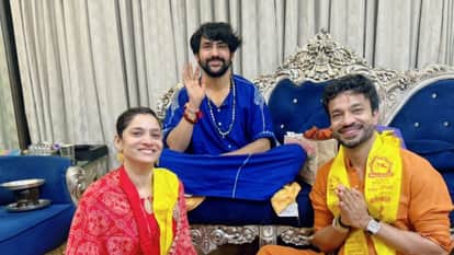 Tiger Shroff On screeen bhabhi Ankita Lokhande and Vicky Jain reached At Bageshwar Dham