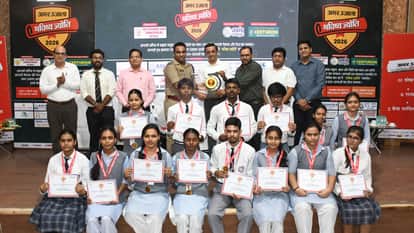 Meritorious students from all boards across both felicitated at Bhavishya Jyoti Award Ceremony in varanasi