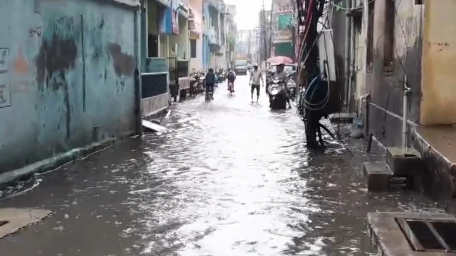 बुरहानपुर में बारिश से हुआ जलभराव