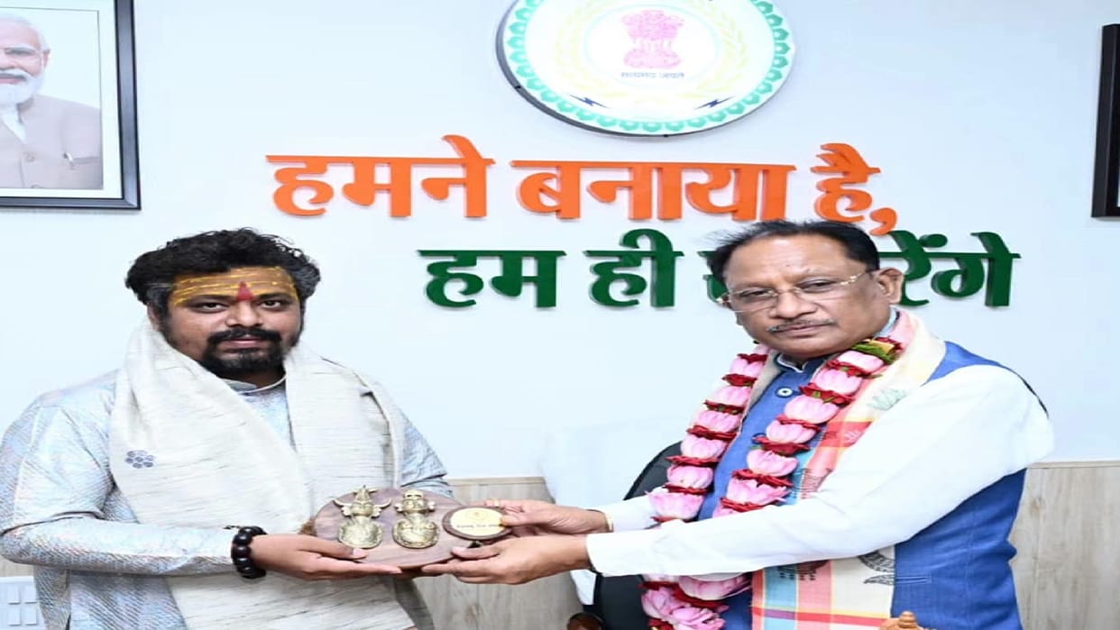 Dr. Premasai Maharaj met Chief Minister Vishnudeo Sai in raipur CG
