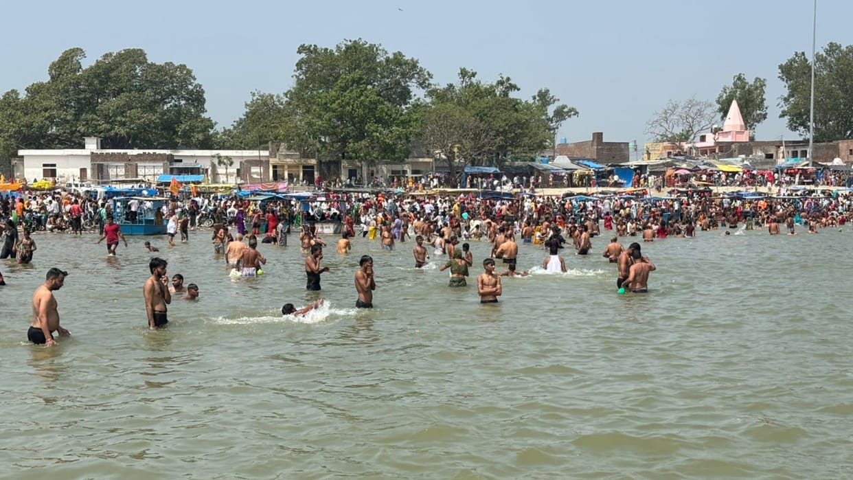 Crowd of devotees surges at Kachhla Ganga Ghat DM and SSP inspect arrangements in Budaun