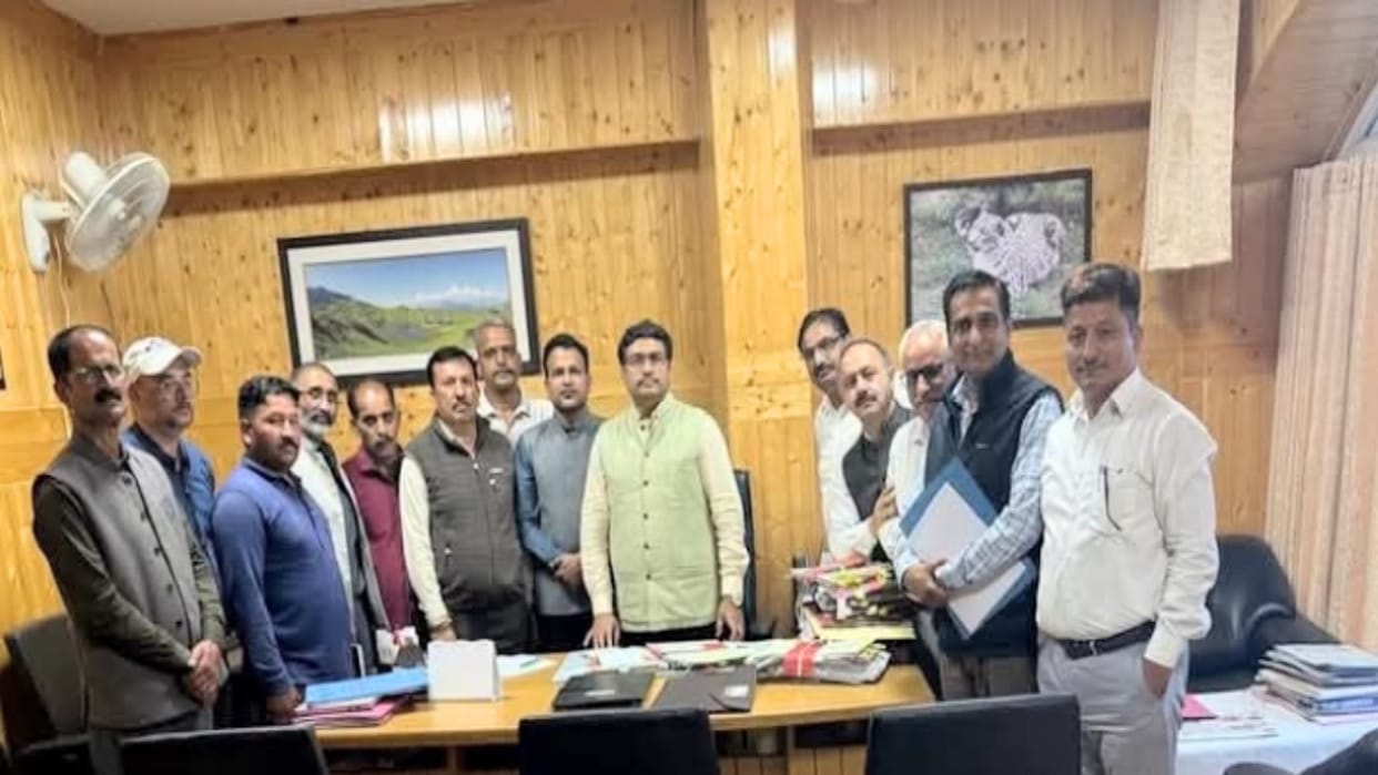 HRTC Employees Strike:  Meeting underway between the govt and employees