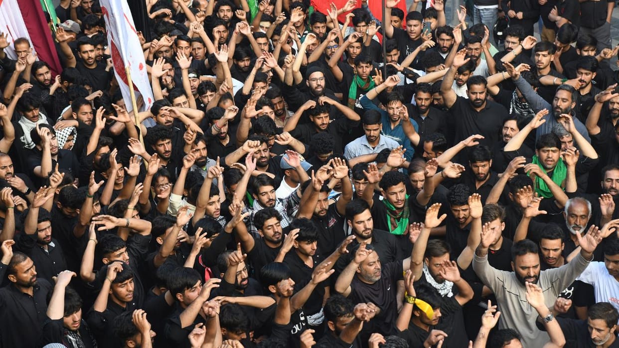 CM Abdullah joins Ashura gathering in Srinagar