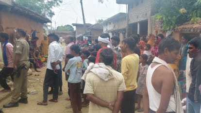Husband found hanging in Sonbhadra wife dies under suspicious circumstances in sonbhadra