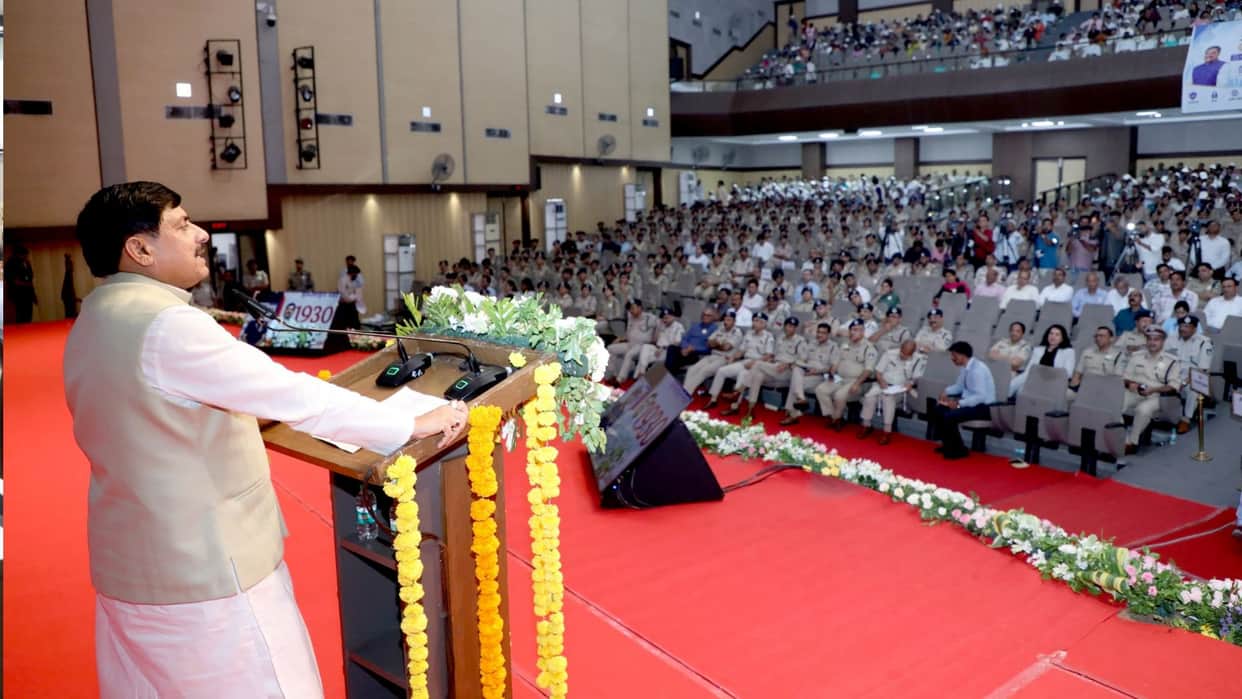 MP News: Need to turn cybersecurity into a mass movement; CM says every citizen should become digitally aware.