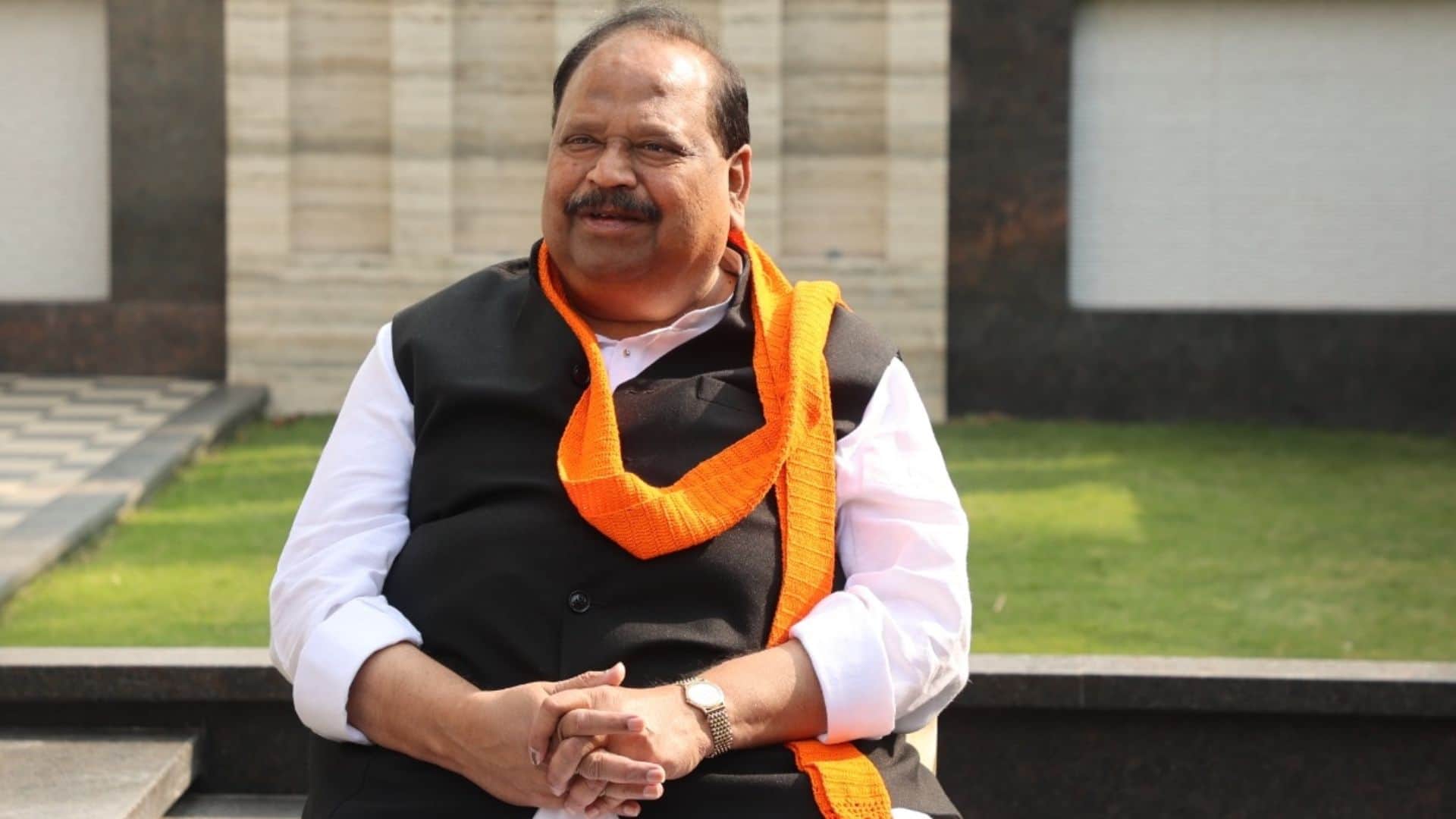 मंत्री चैतन्य कश्यप