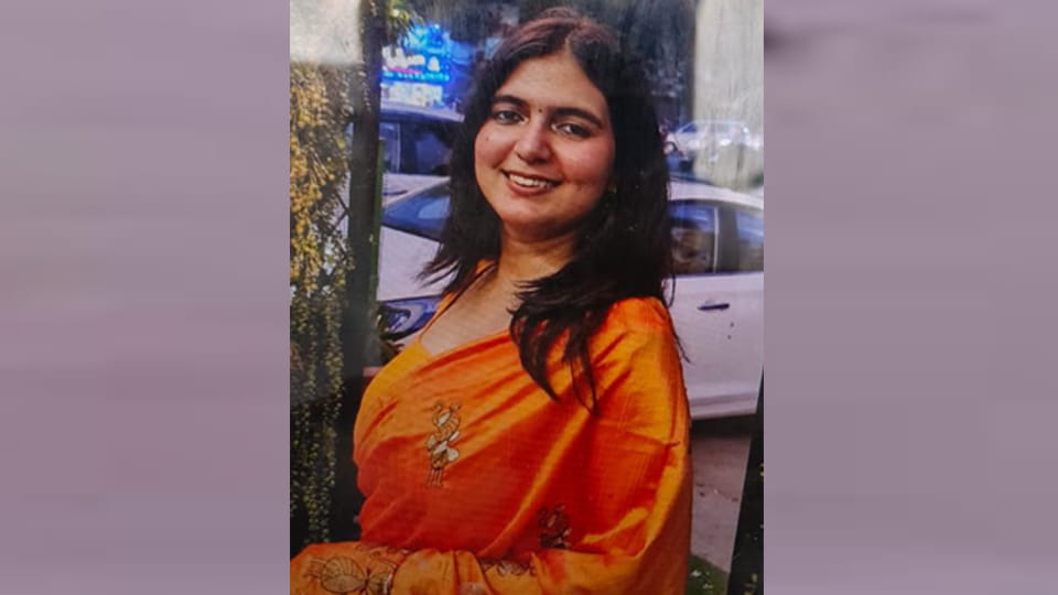 Kanpur: Young woman ends life by hanging after leaving suicide note
