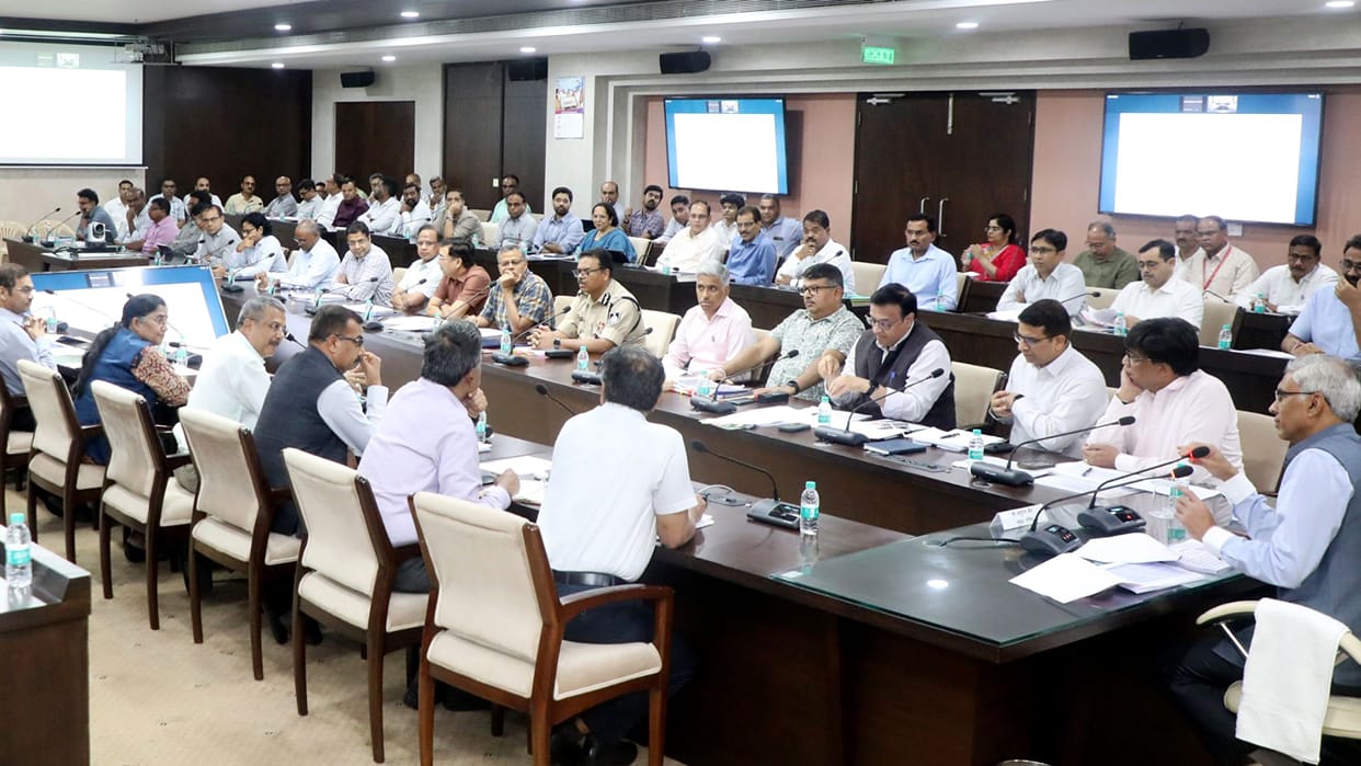 MP News: Resolve grievances in a timely manner; Chief Secretary Anurag Jain issues directives during a review