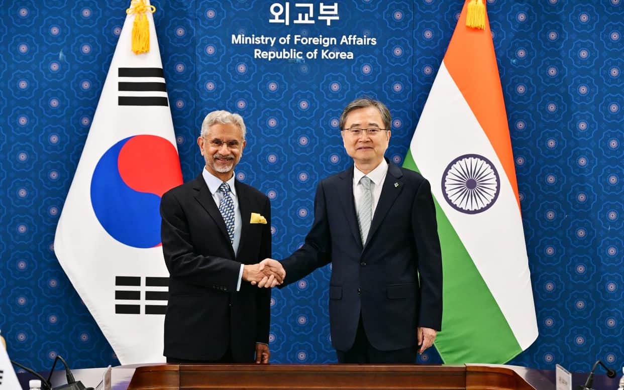 Jaishankar met South Korean Foreign Minister Hyun; discussions held on trade and defense cooperation.