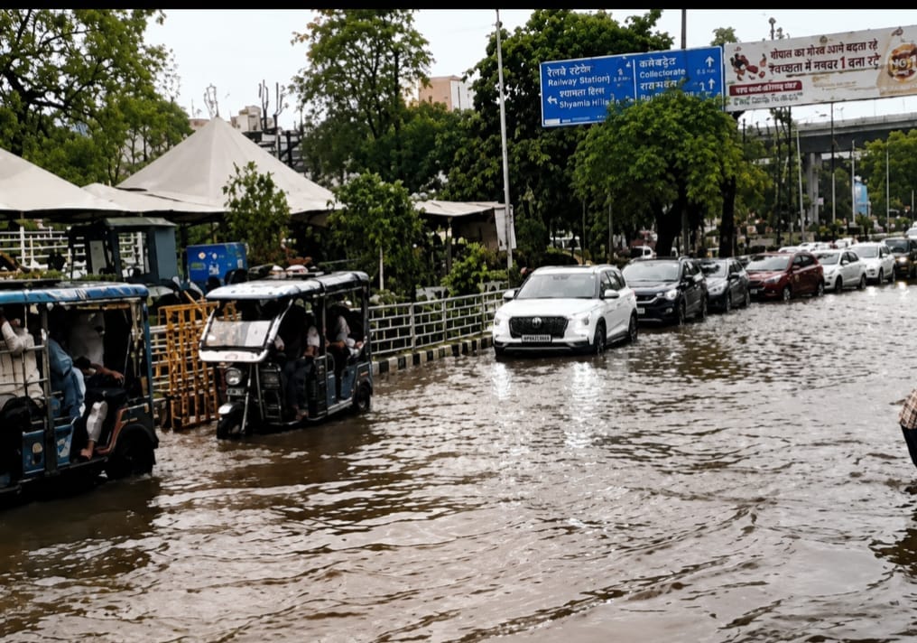 Monsoon arrives in Madhya Pradesh: First rain in Bhopal exposes the lack of preparedness; waterlogging reporte