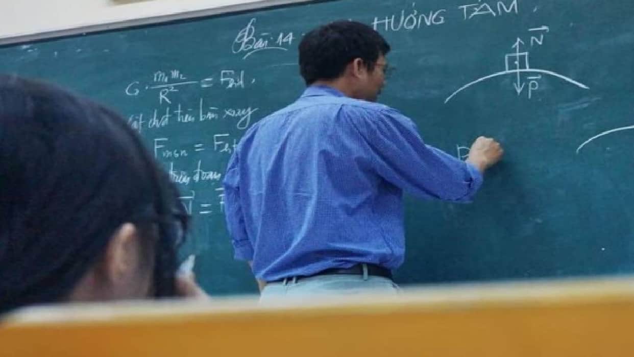 UP: Large-scale transfers in the state; 65 instructors transferred; government issues order; view the list.