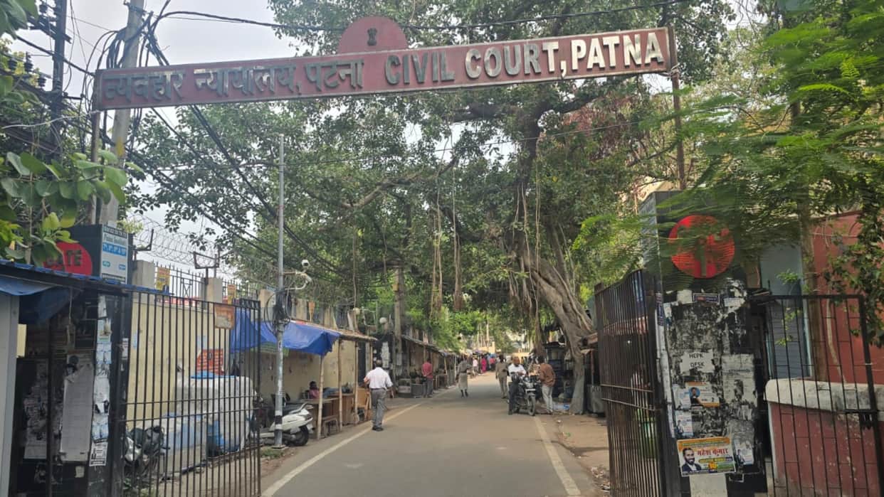Faisal Khan sir anticipatory bail deferred court relief Roshan Anand patna Bihar News Bihar police court order