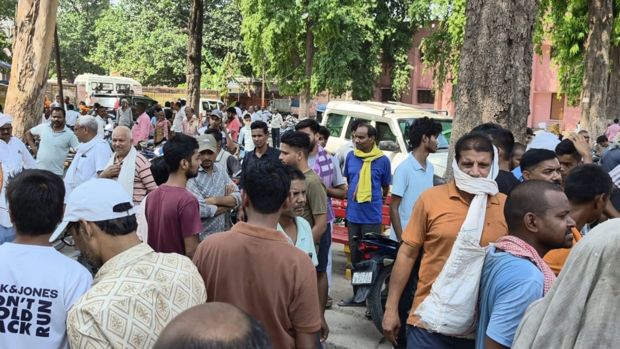 Man injured in road accident dies due to absence of doctor in Ballia