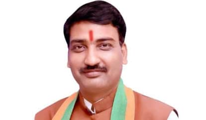 Kanpur BJP councilors launch a campaign against six rebels warn that 75 councilors will resign
