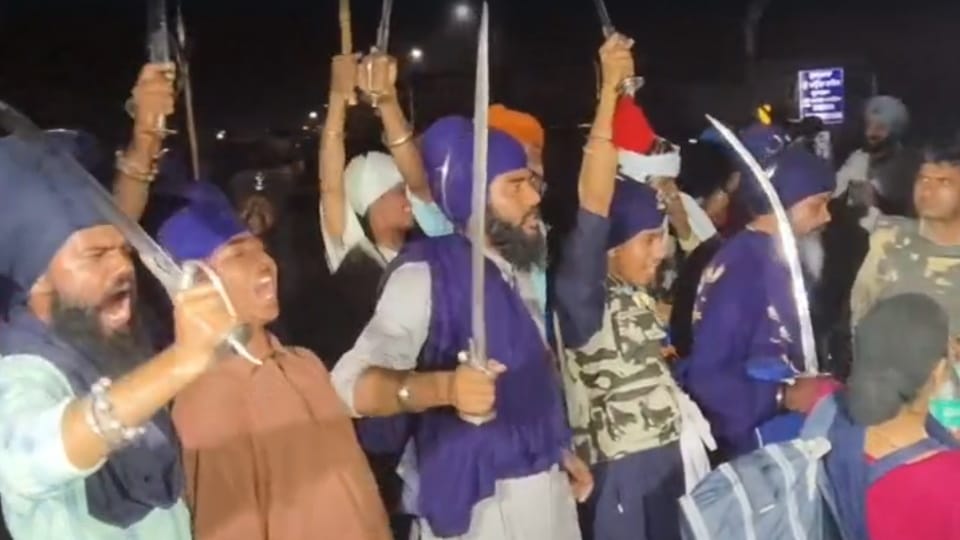 Nihang Sikh Dispute they present in Paonta Sahib dehhradun on high alert strict surveillance at borders