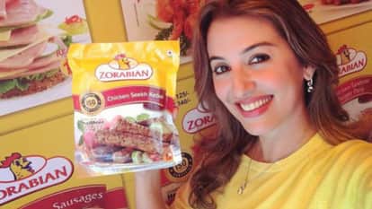 Know About Perizaad Zorabian Who Was A Co Star Of Amitabh Bachchan But Left Bollywood At Peak