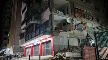 powerful earthquakes hit Venezuela buildings collapse in Caracas Many countries extended a helping hand