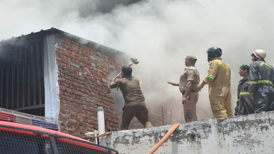 Factory of Death Inside a House: Fire Exposes Illegal Shoe Unit and Major Safety Violations in Agra