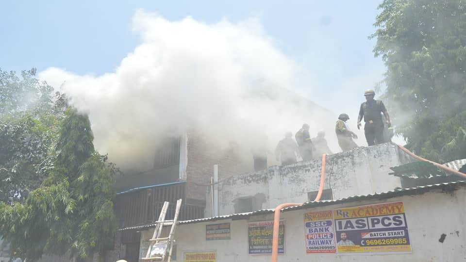 Factory of Death Inside a House: Fire Exposes Illegal Shoe Unit and Major Safety Violations in Agra