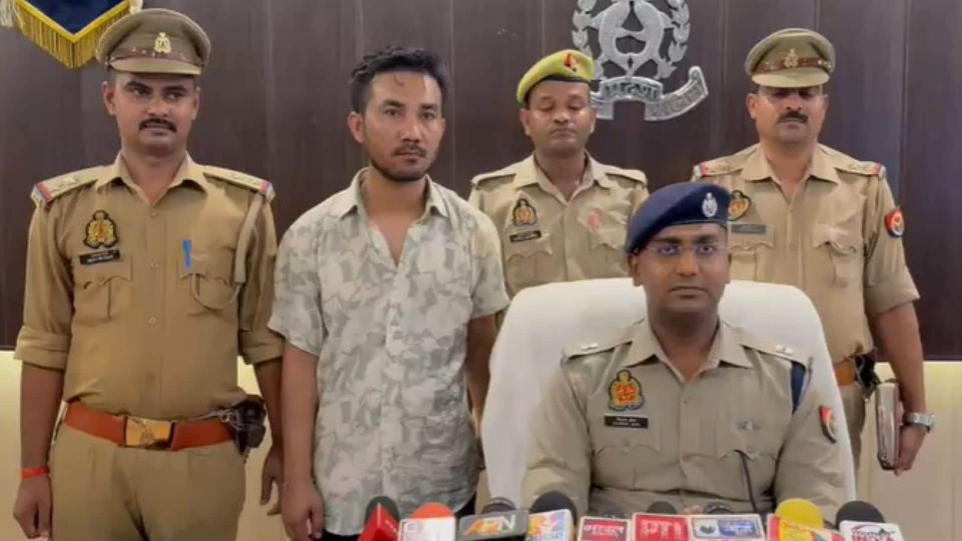 आजमगढ़ में वाहन चोर गिरफ्तार।