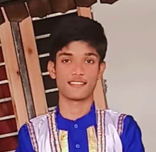 boy fulfilled his grandmother last wish by performing Barsana Parikrama walking on hands