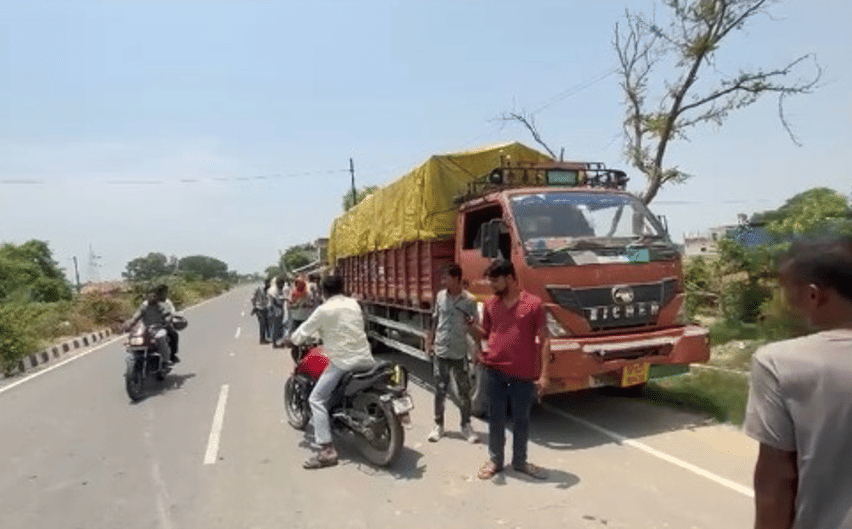 Ambedkar Nagar: Motorcycle rams into stationary DCM truck from behind; husband and wife killed