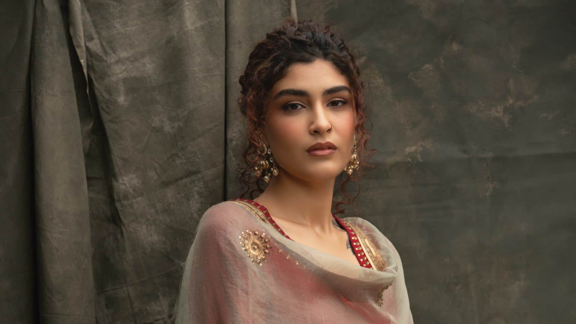 Khushbu Sundar shares daughter avantika marriage photos post goes viral