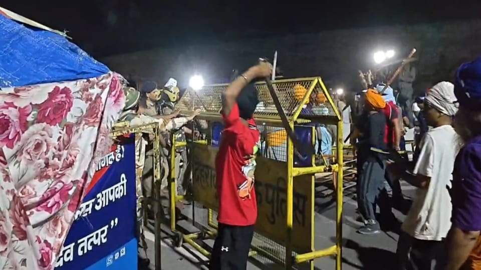 Nihang Sikh Dehradun March police kept watch at borders but Nihangs slipped past and entered city
