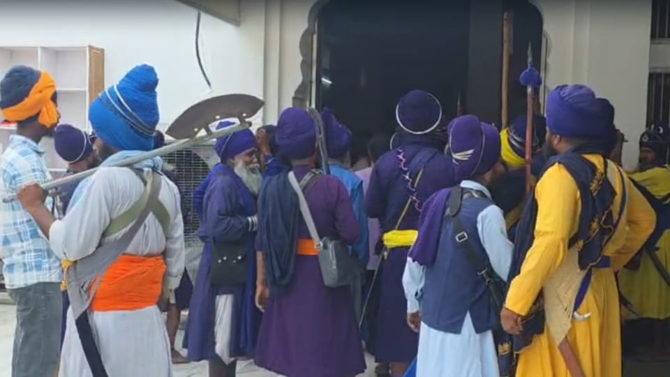 Nihang Sikh Dispute they present in Paonta Sahib dehhradun on high alert strict surveillance at borders