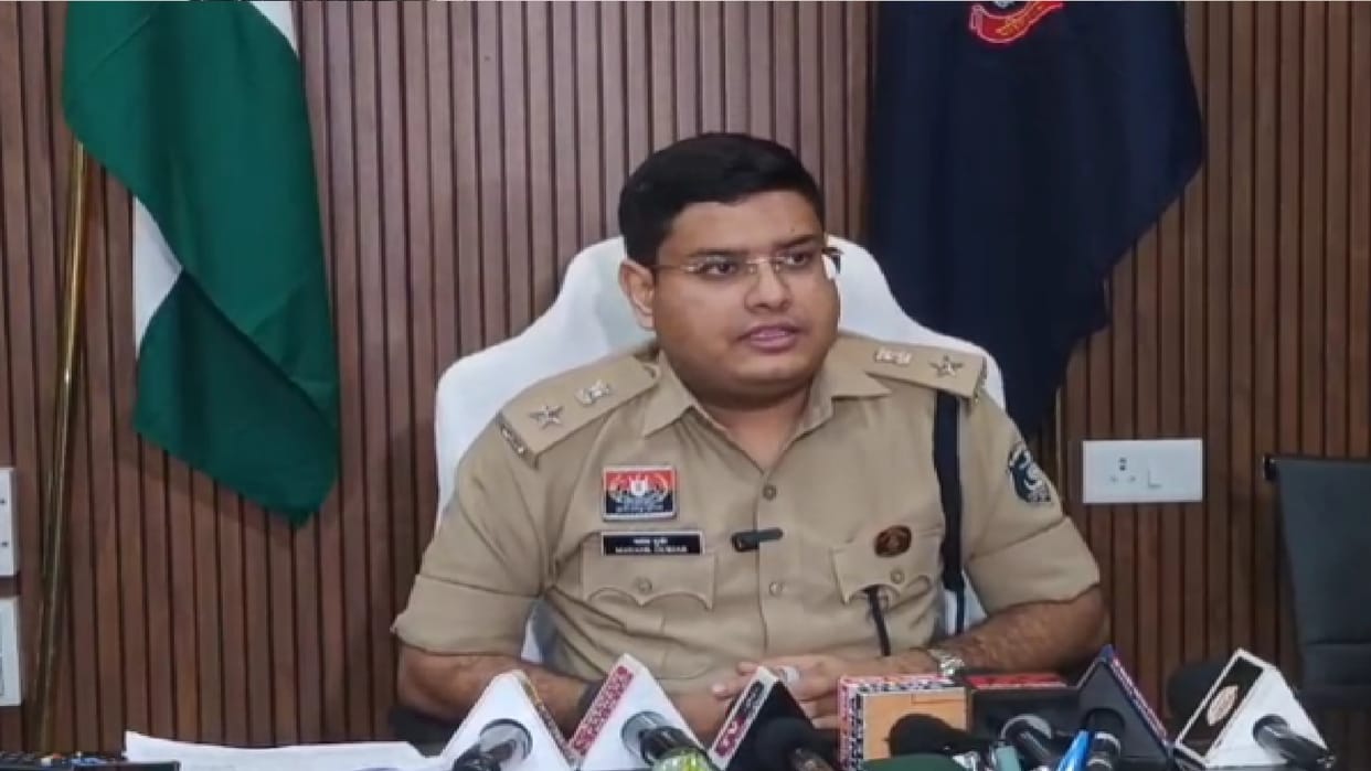 Ganja smugglers property worth Rs 2.32 crore seized in Raipur, bank accounts also frozen