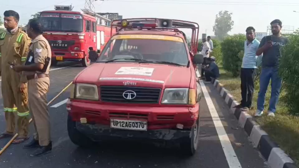 Running Bus Caught Fire in Daurala Meerut, Driver Spots Smoke, Evacuates 26 Passengers