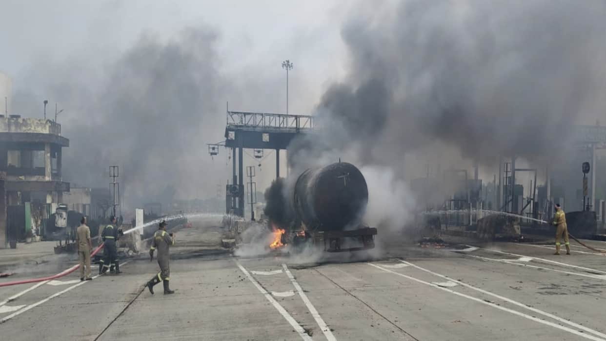 Kokhraj tanker accident: Two more deaths; death toll rises to five.