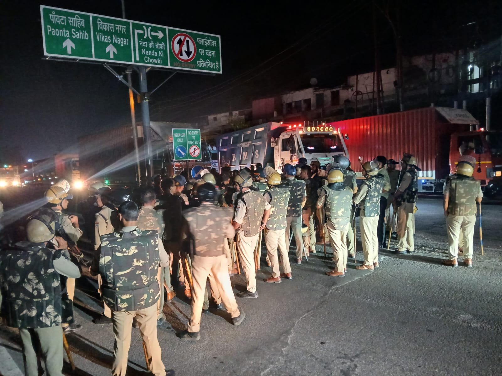 Nihang Sikh Dispute they present in Paonta Sahib dehhradun on high alert strict surveillance at borders