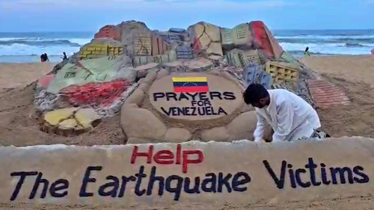 Venezuela Earthquake Photos Prayers in India Puri sand art sympathy and pain of victims reaction news updates
