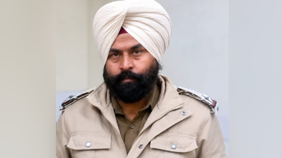 ASI in-charge of Kairon police post commits suicide Tarn Taran
