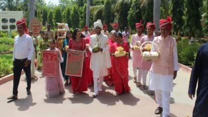 Sirohi News: Only Brother of 11 Sisters to Take Jain Diksha Tomorrow, Renounces Worldly Life at 30