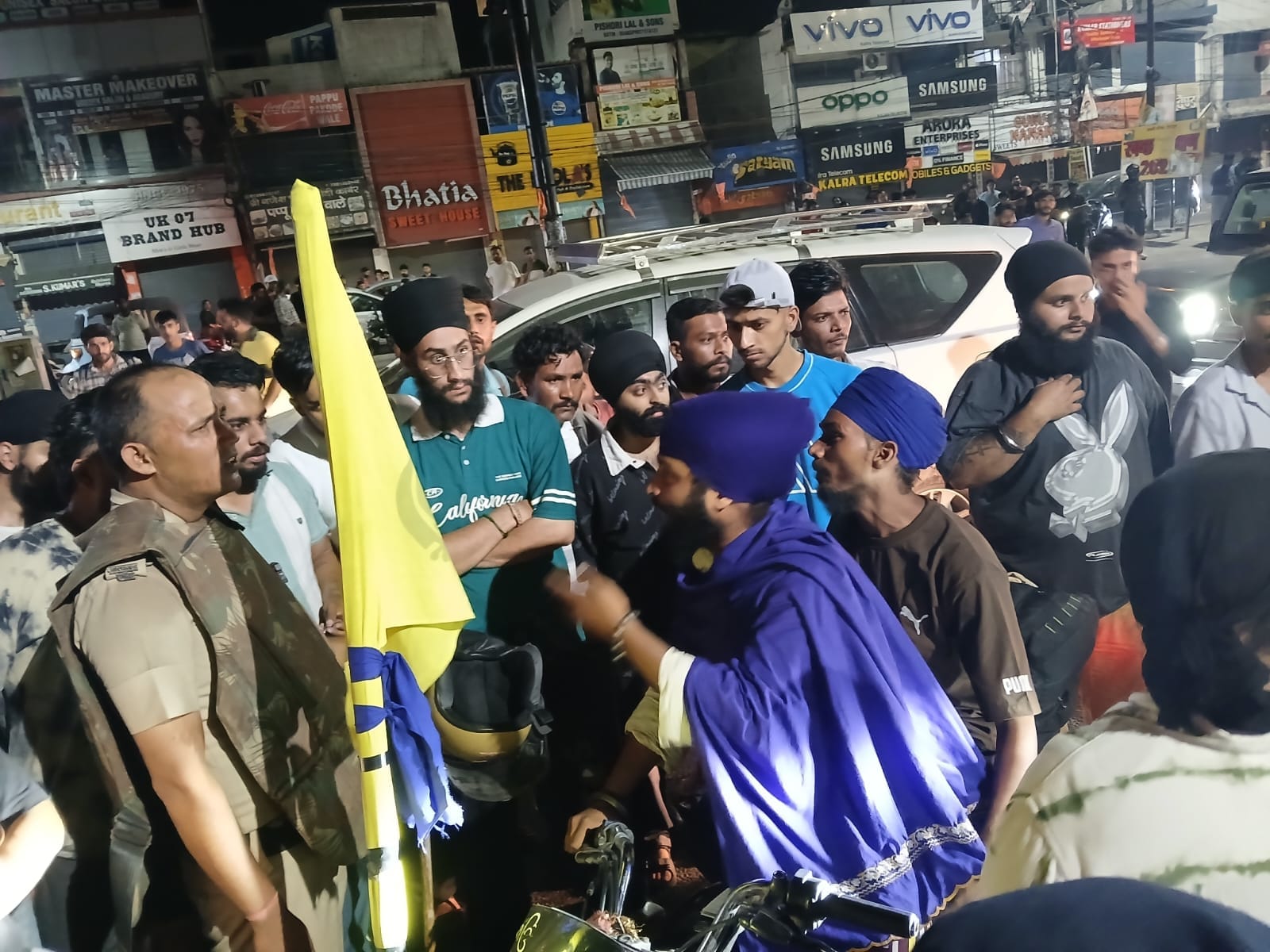 Nihang Sikh Dehradun March police kept watch at borders but Nihangs slipped past and entered city