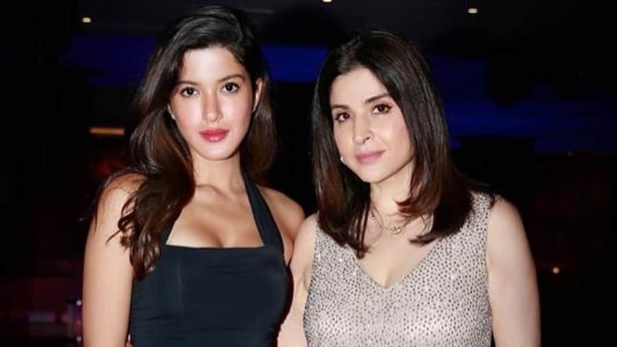 Maheep Kapoor is not 43 she is 52 Clarifies Her Age On Soha Ali Khan Podcast