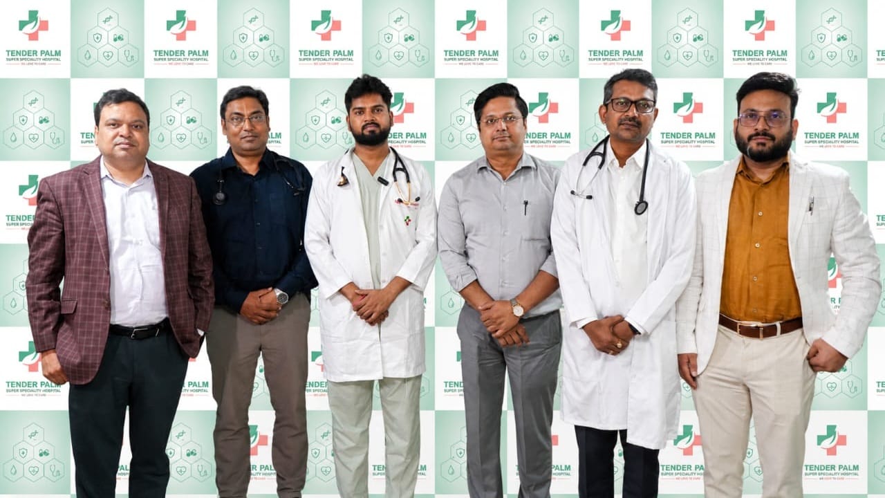 टेंडर पॉम हॉस्पिटल के डॉक्टर व अन्य।