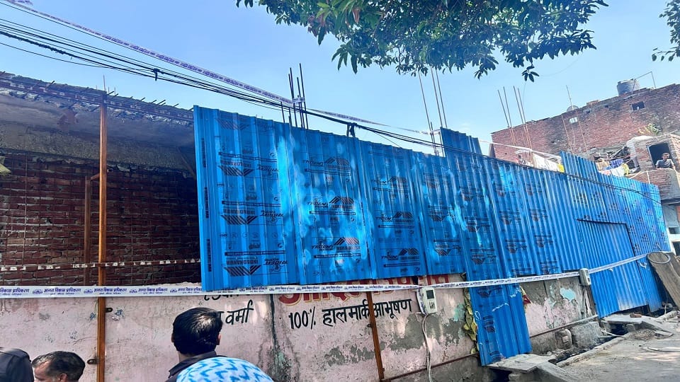 Two illegal constructions sealed in Agra