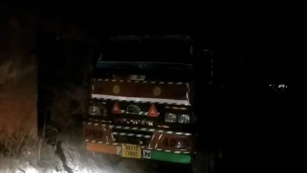 Bihar Road Accident Speeding Container Crushes Family 13-Month-Old Toddler and Father Killed, Mother Critical