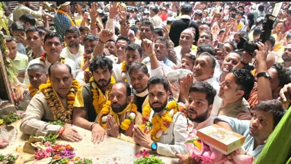 New BJP Braj Region Chief Puran Lal Lodhi Begins His Tenure with Prayers at Banke Bihari Temple