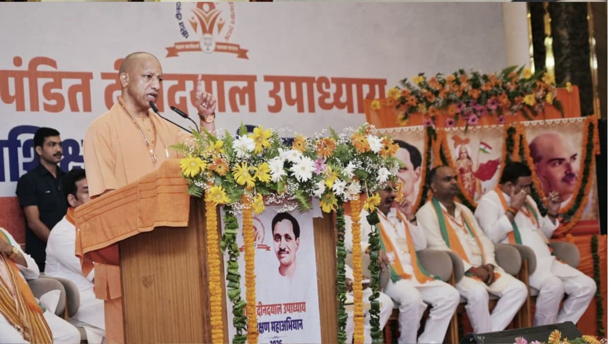 CM Yogi said in Gorakhpur that politics devoid of values is a 'noose of death'.