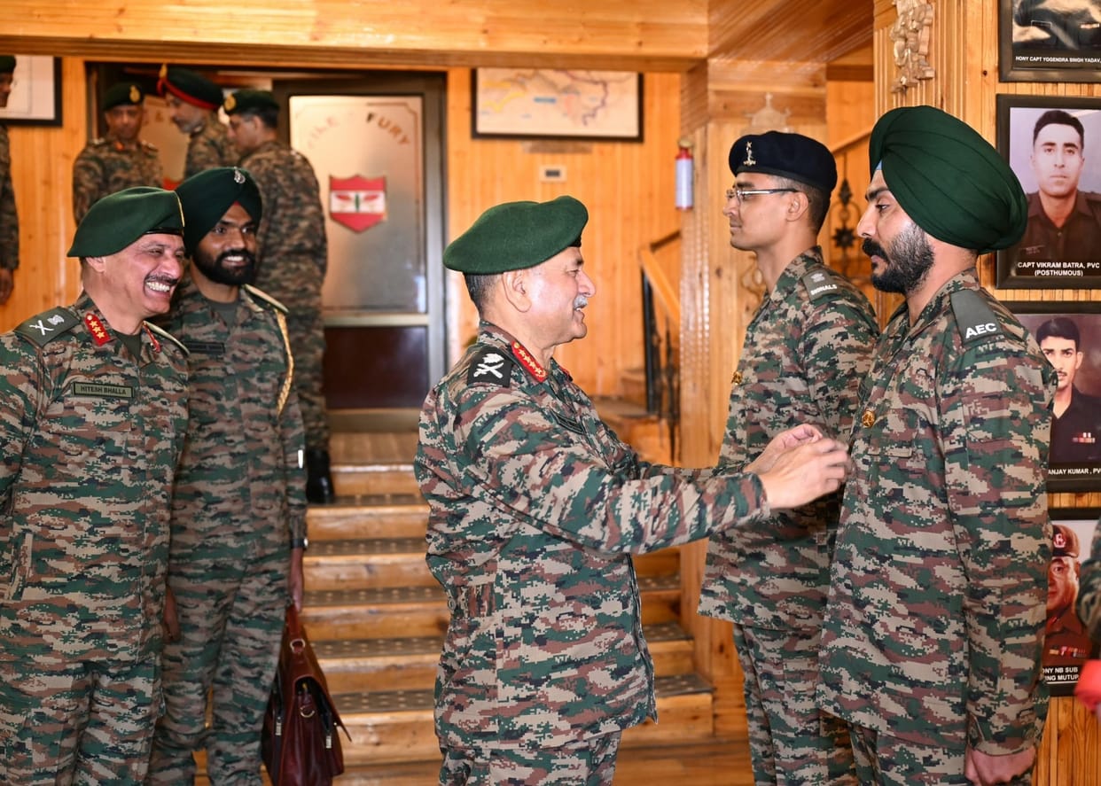 Army Chief Upendra Dwivedi arrives in Ladakh reviews operational preparedness of Fire and Fury Corps