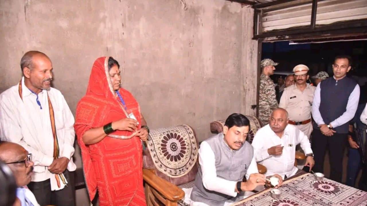 MP News: CM Mohan Yadav visits the valleys of Kukru; learns from women about their journey of life-changing tr